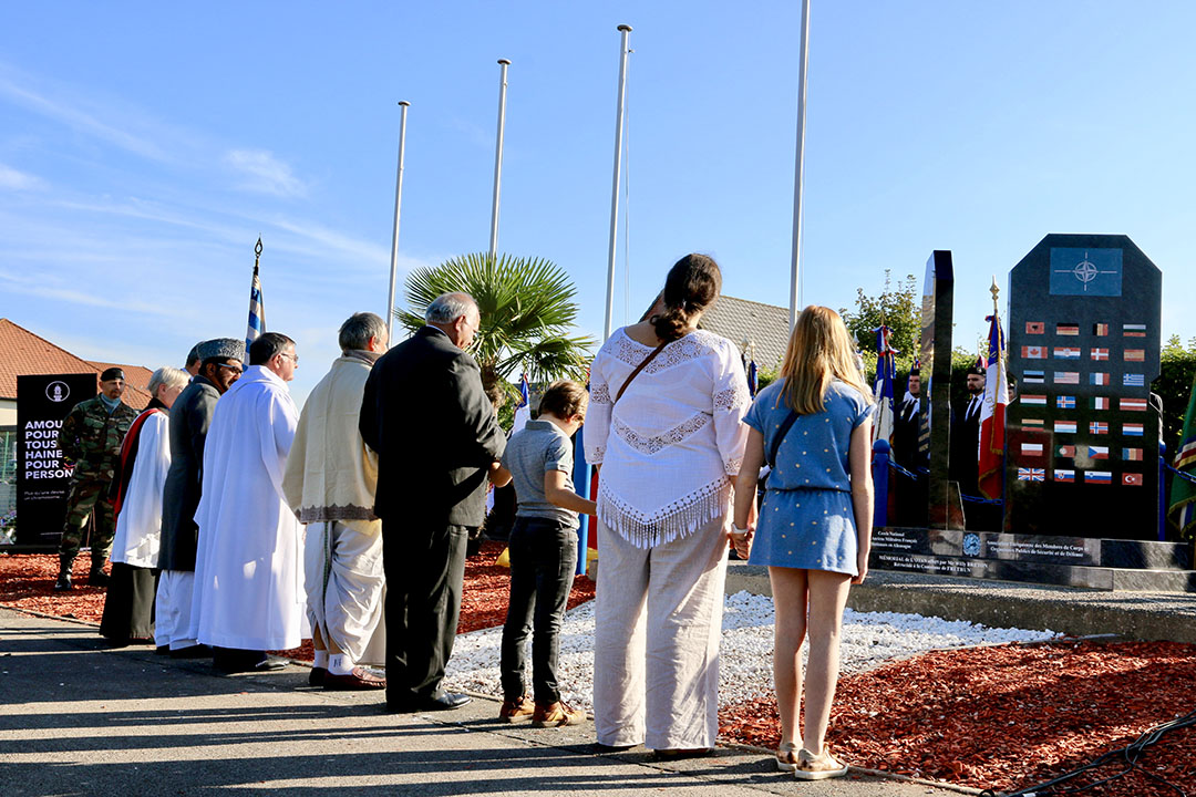 La cérémonie interreligieuse